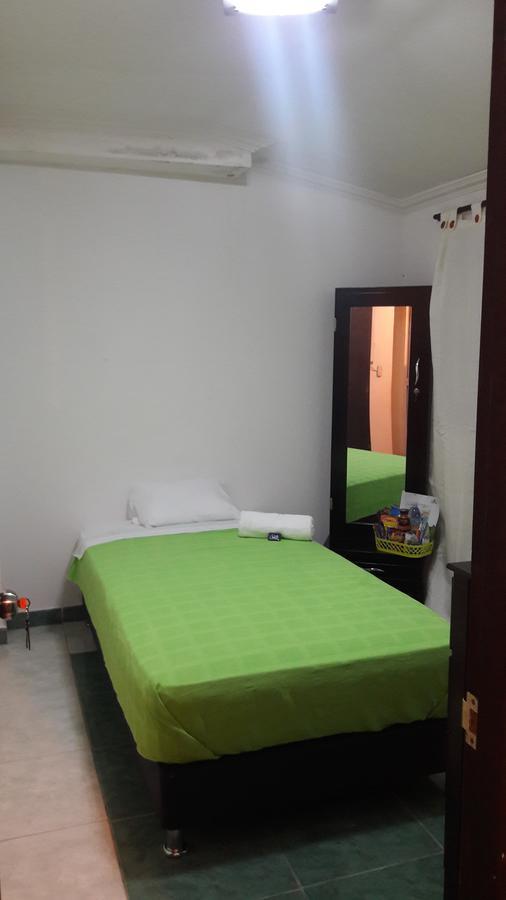 מניזאלס Hostal Deluxe Santander מראה חיצוני תמונה