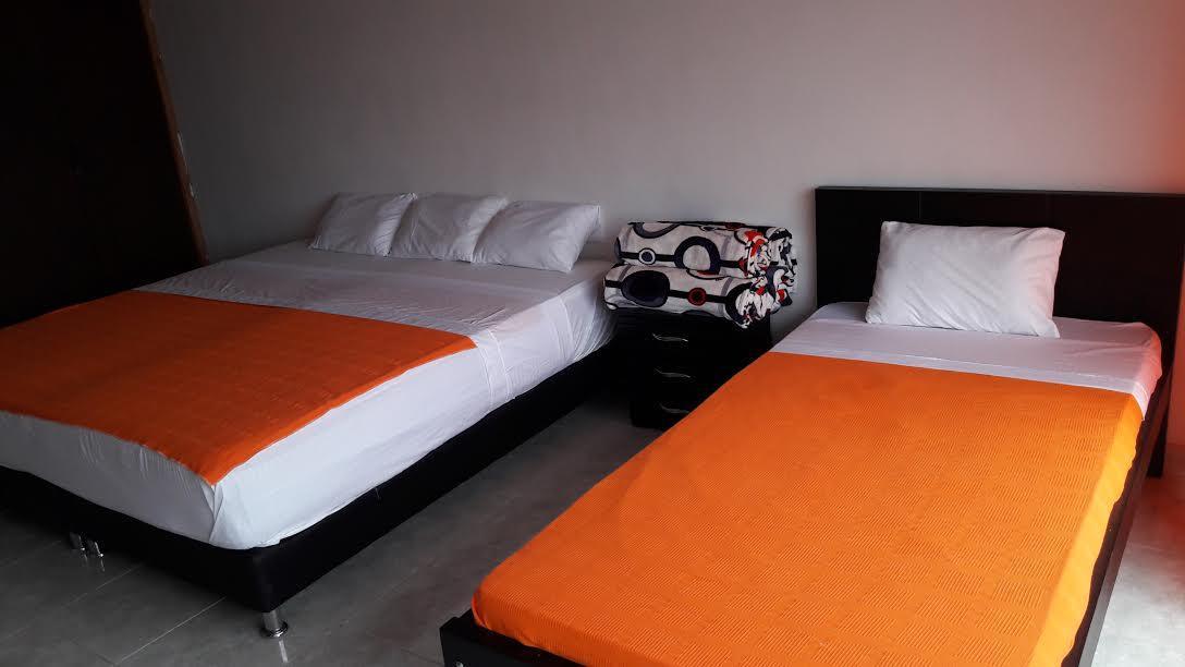 מניזאלס Hostal Deluxe Santander מראה חיצוני תמונה