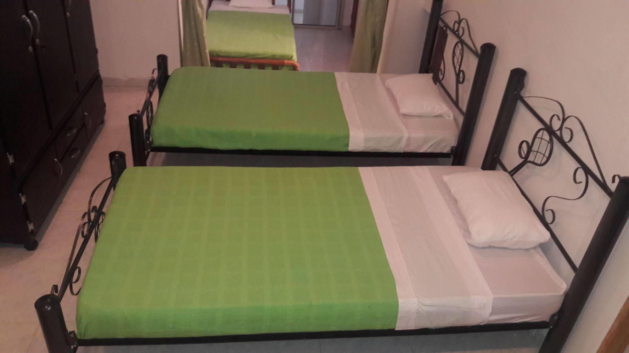 מניזאלס Hostal Deluxe Santander מראה חיצוני תמונה