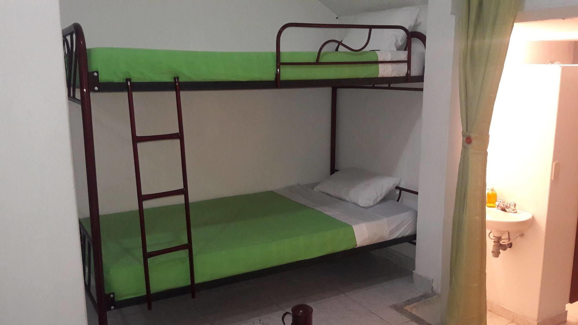מניזאלס Hostal Deluxe Santander מראה חיצוני תמונה