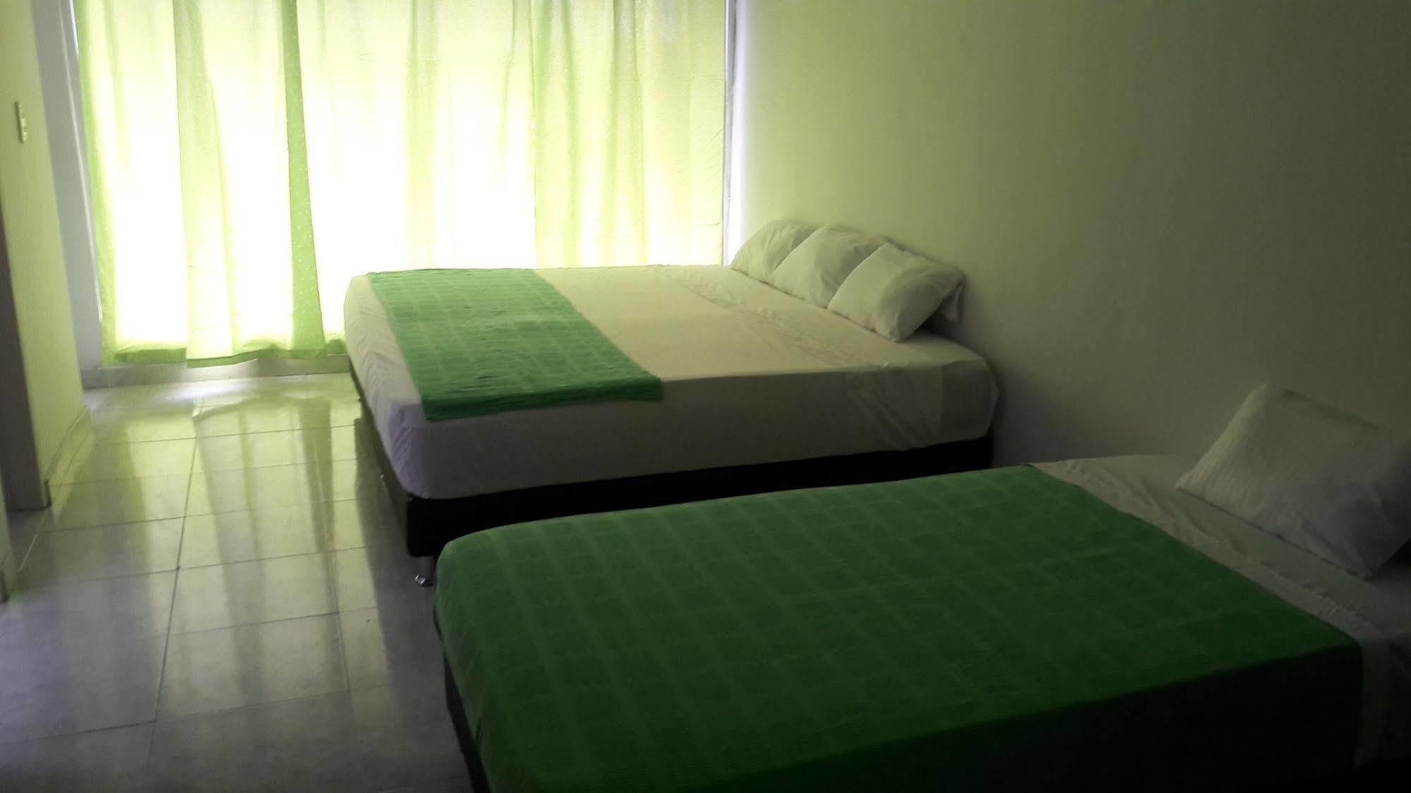 מניזאלס Hostal Deluxe Santander מראה חיצוני תמונה