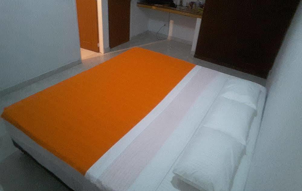 מניזאלס Hostal Deluxe Santander מראה חיצוני תמונה